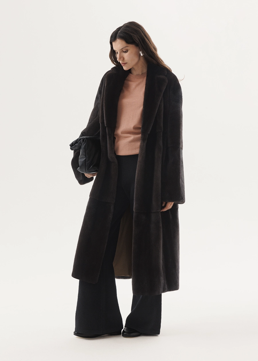 Норковая шуба с классическим воротником