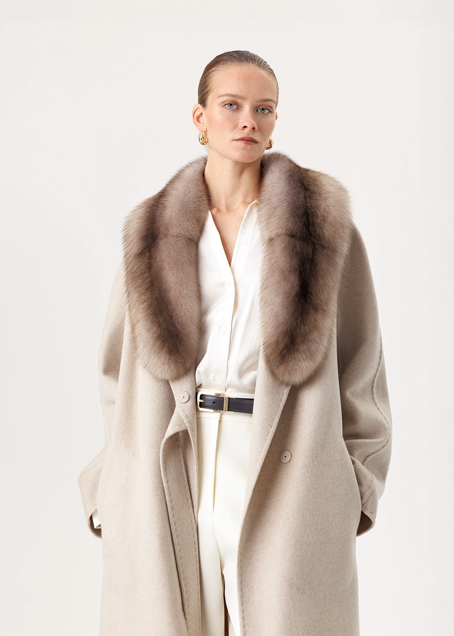 Кашемировое пальто с цельным шалевым соболиным воротником