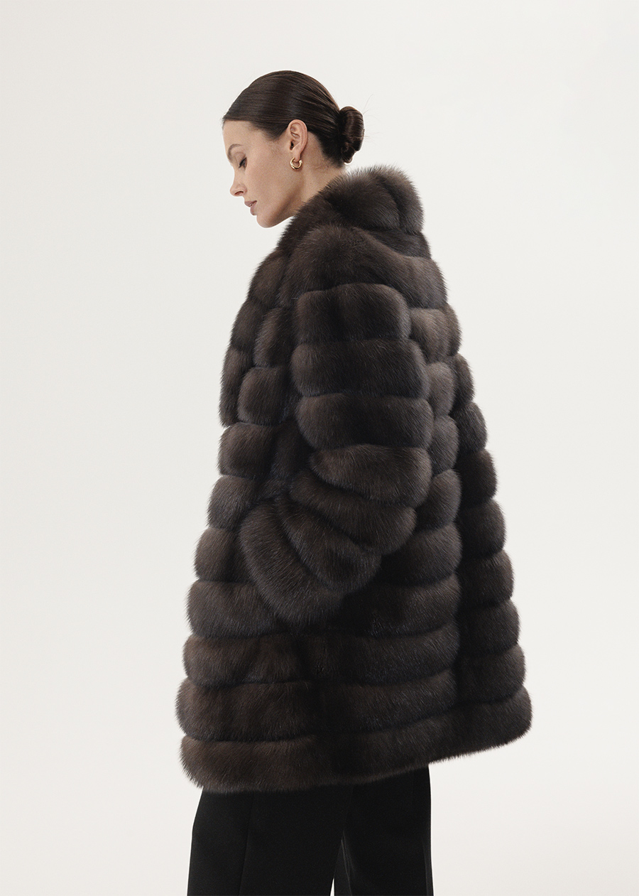 Шуба из соболя с закругленными бортами