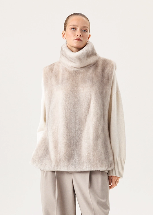 Манишка из меха норки в оттенке "Лёд" 