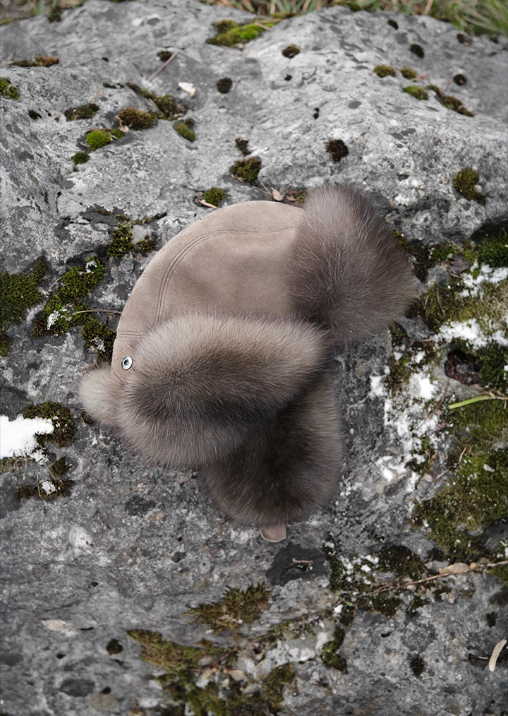 шапка из кашемира с мехом соболя.webp шапка из кашемира с мехом соболя.webp